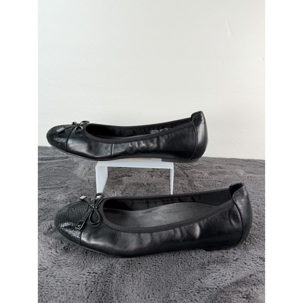 Vionic Women’s 8.5 Black Leather Ballet Flats Bow Textured Cap Toe Shoes